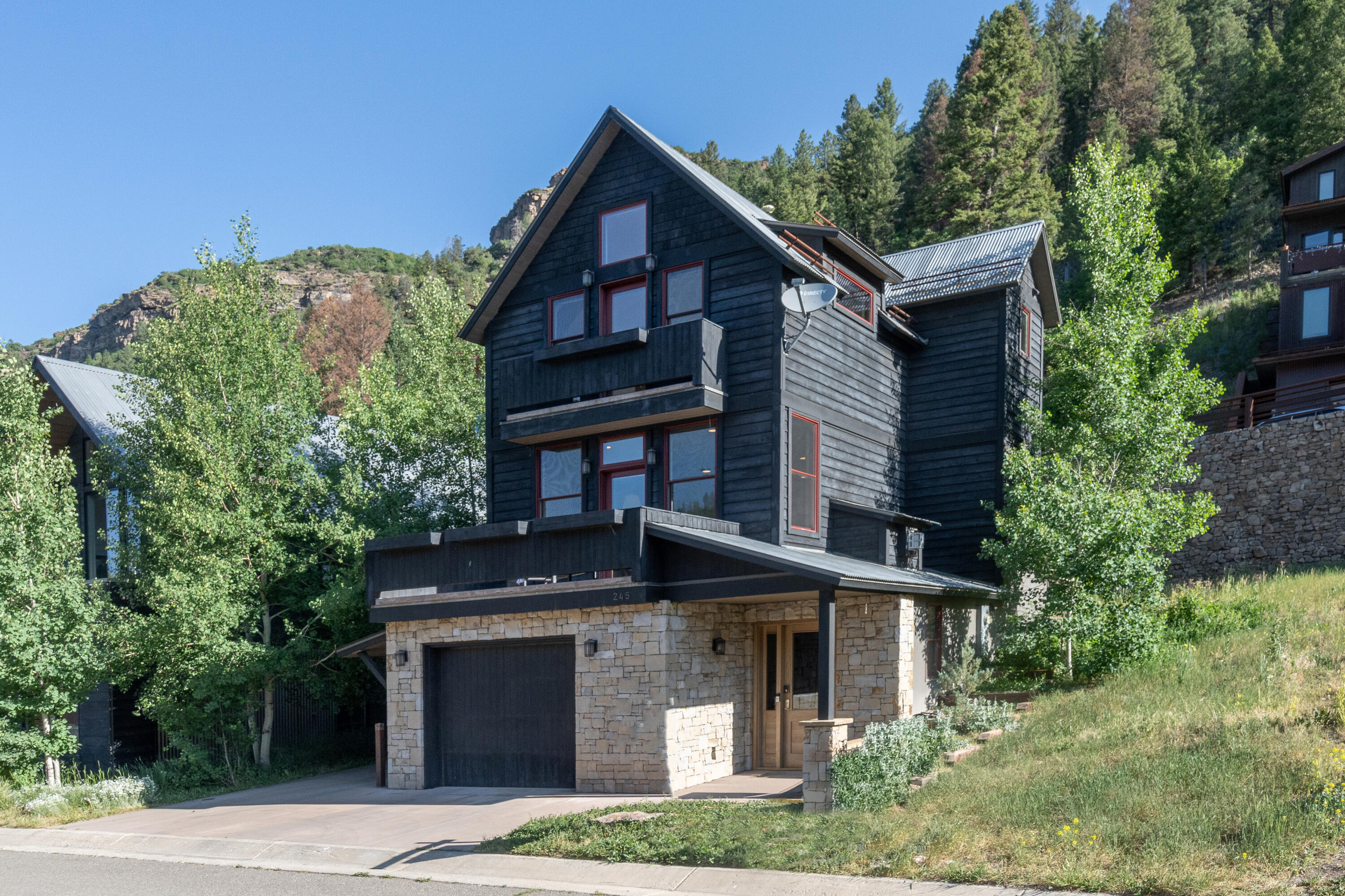 245 Sunset Ridge Drive Property Photo 1