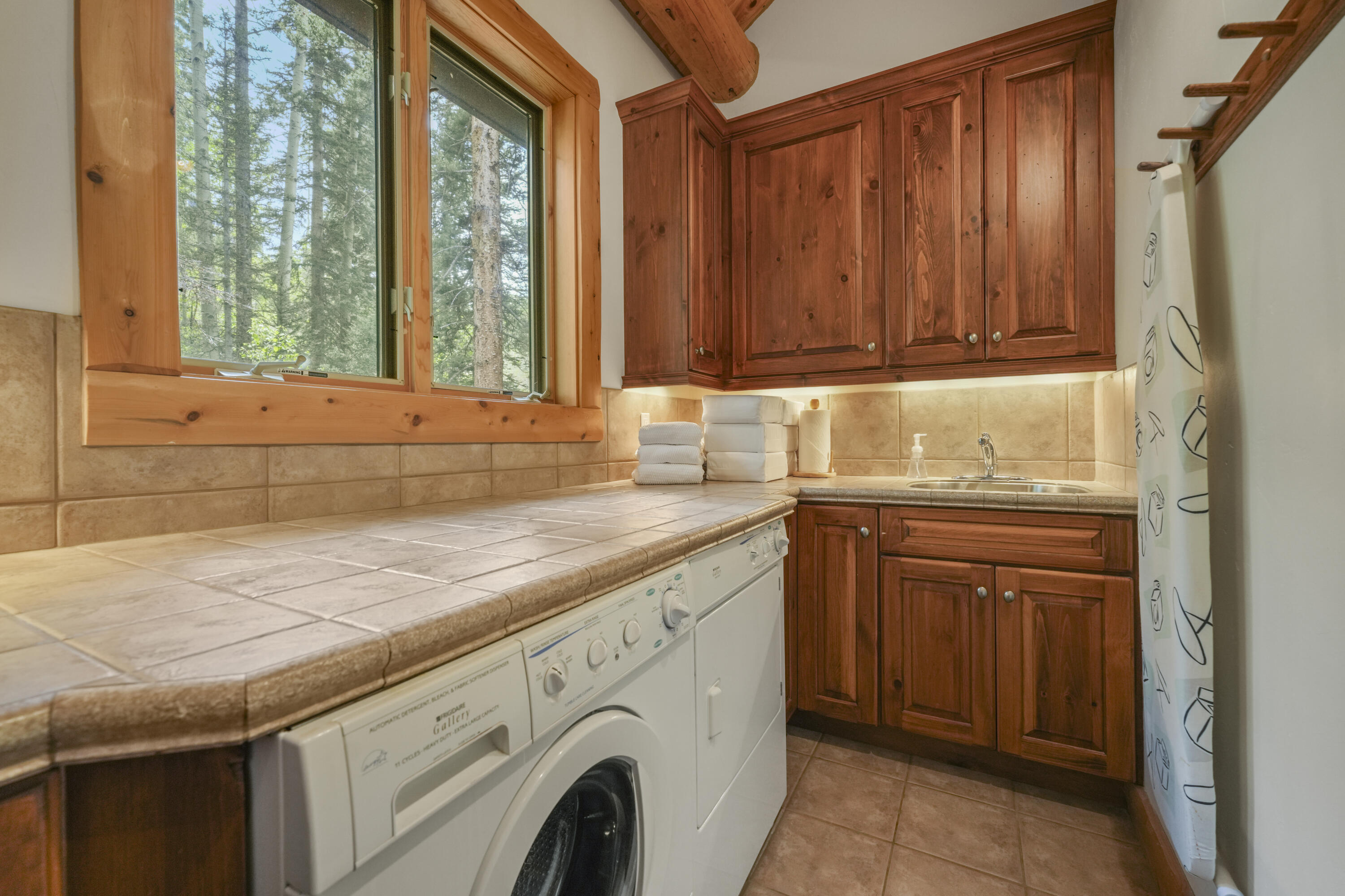 126 Polecat Lane Property Photo 26