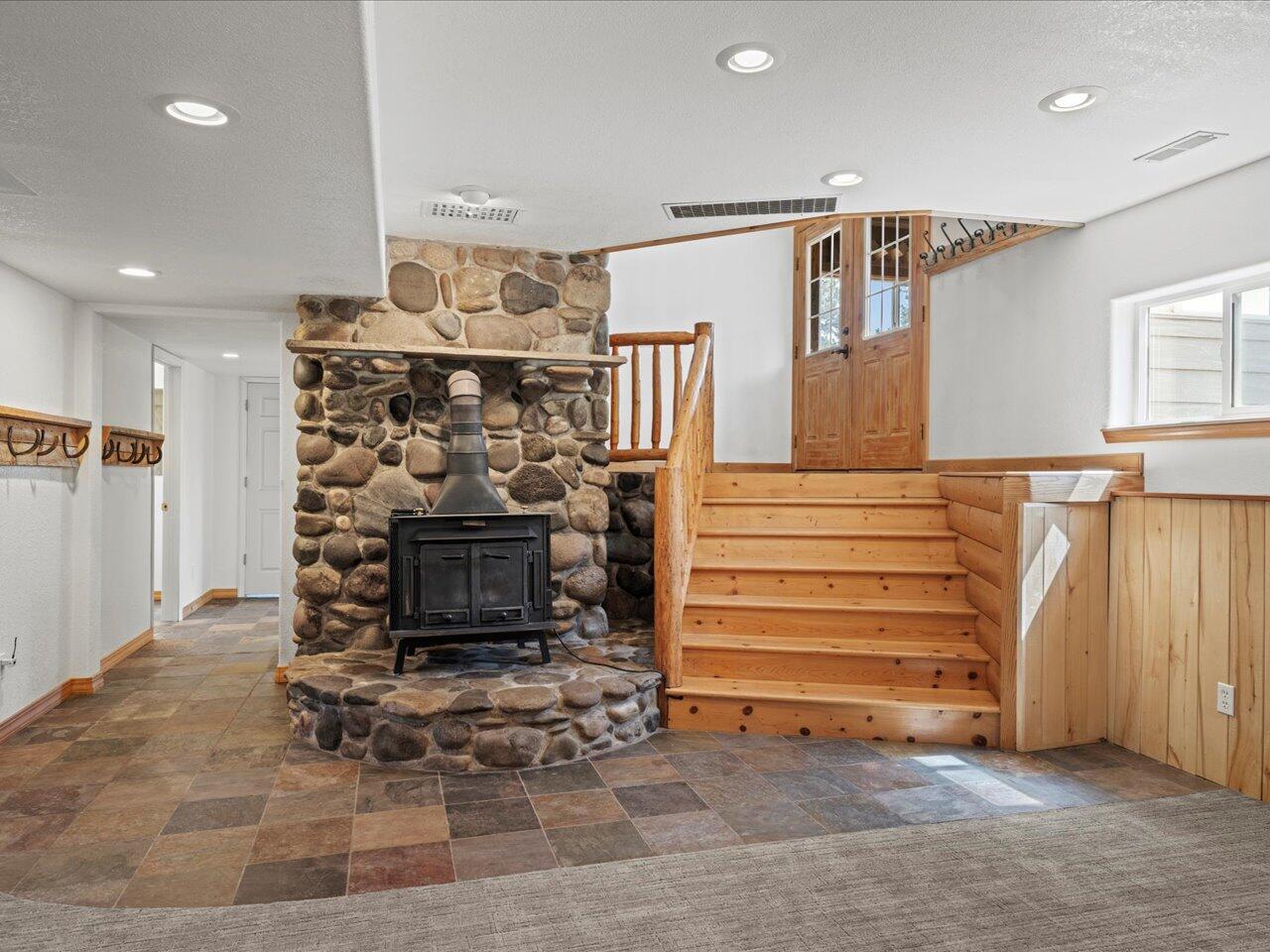 55 Valley View Road Property Photo 9