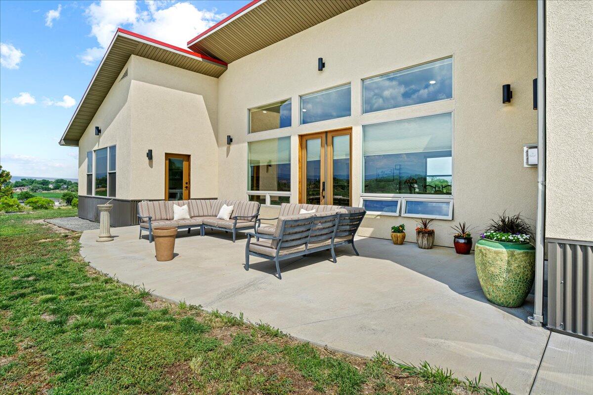 66711 Otter Road Property Photo 4