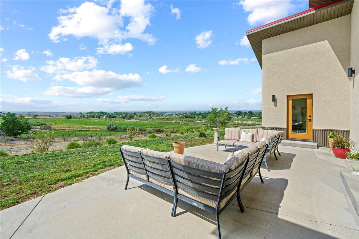 66711 Otter Road Property Photo 5
