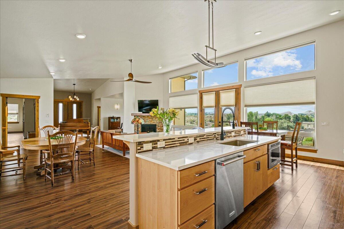 66711 Otter Road Property Photo 14