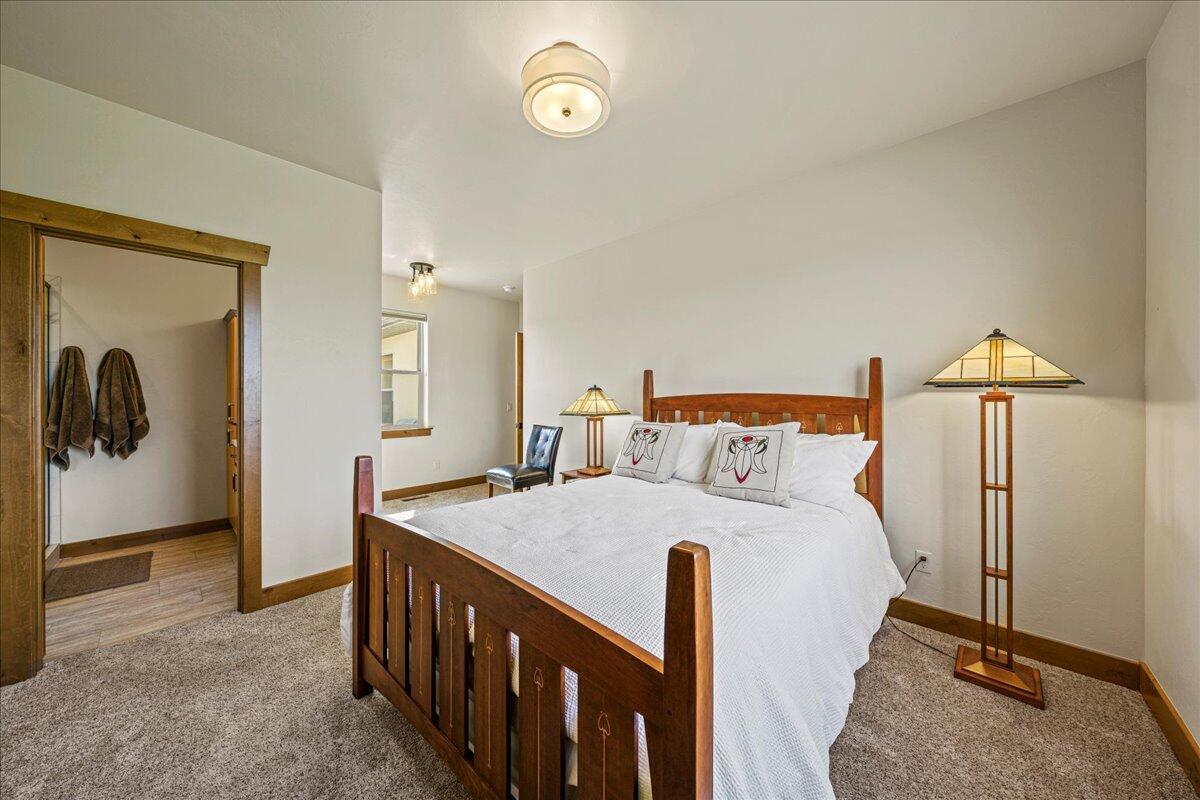 66711 Otter Road Property Photo 33
