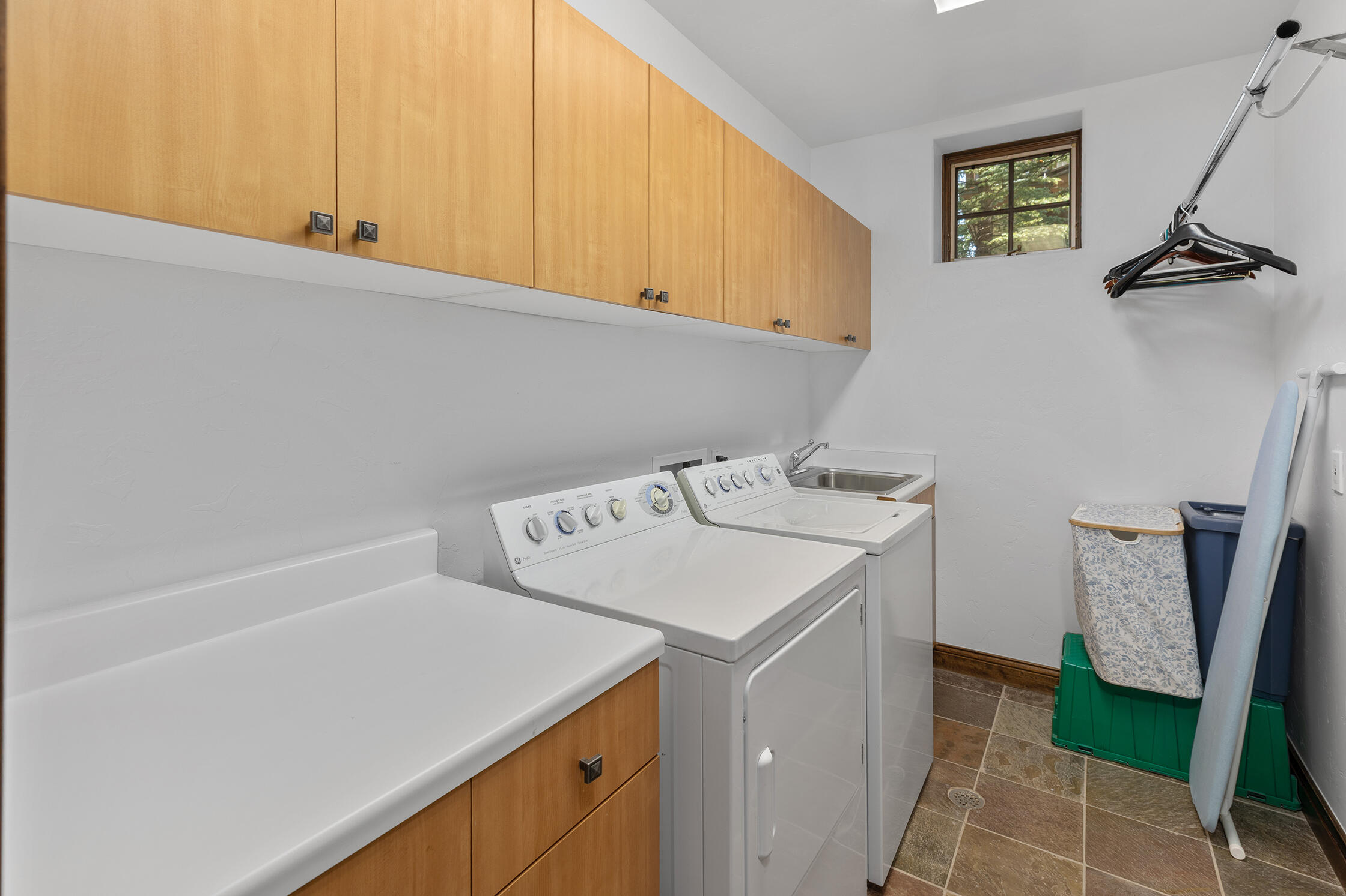 209 Knoll Estates Drive Property Photo 35