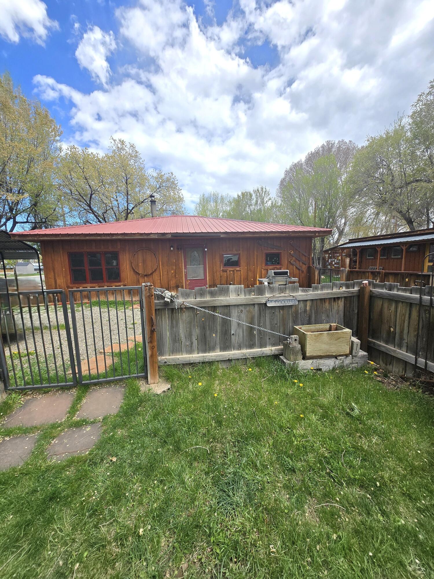 1235 Cedar Street Property Photo 10