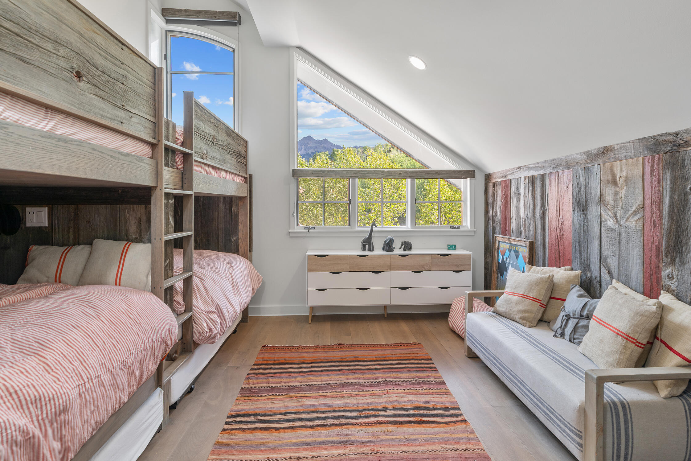 618 Mountain Village Boulevard 401 Property Photo 32