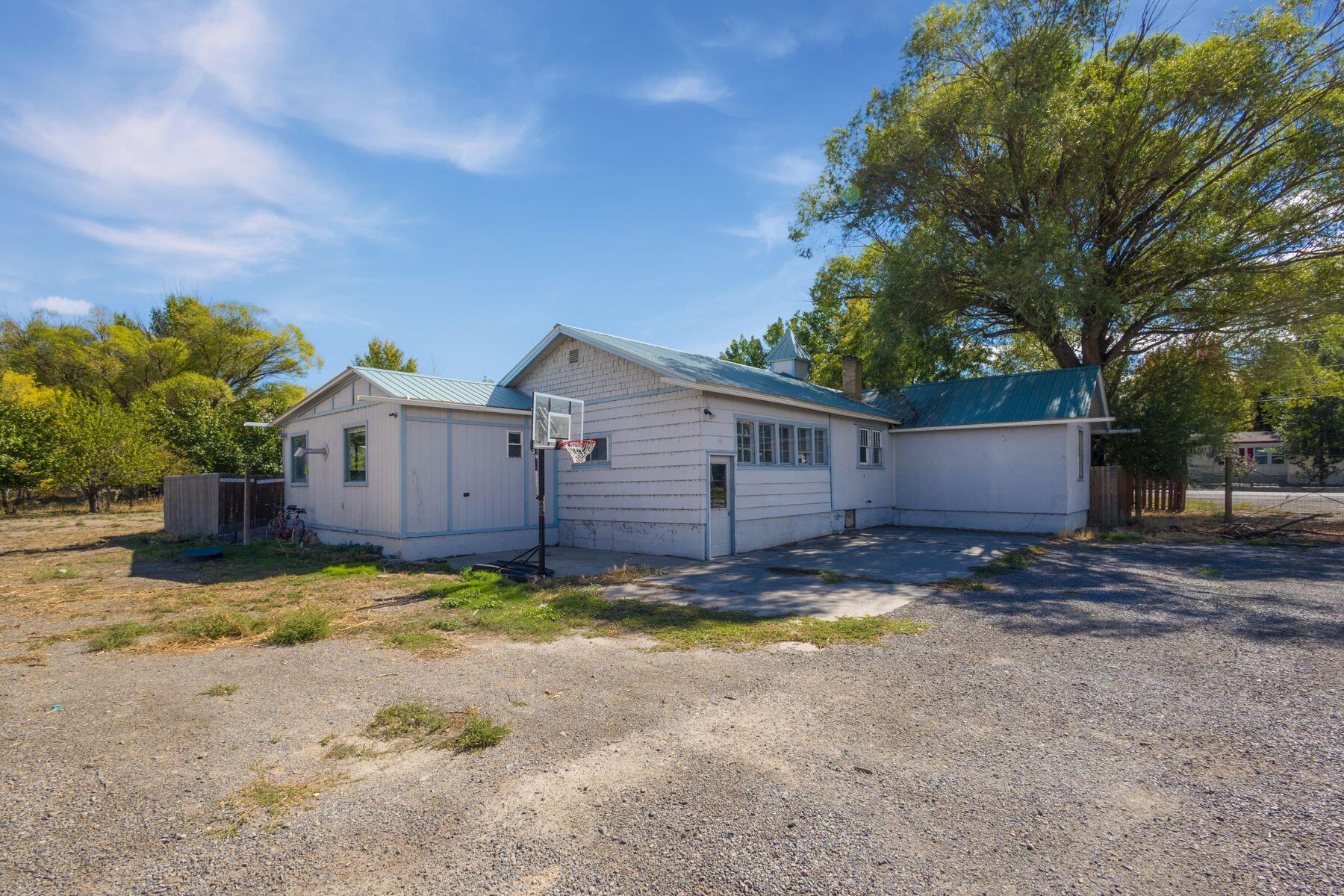 62951 Lasalle Road Property Photo 8