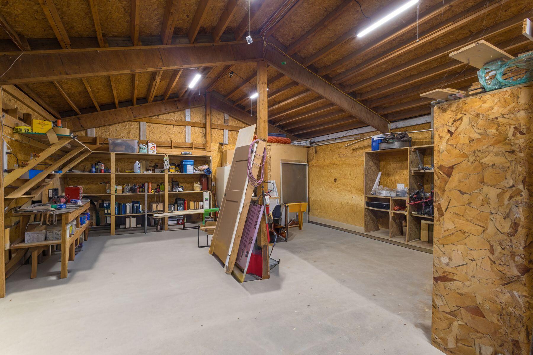 62951 Lasalle Road Property Photo 21