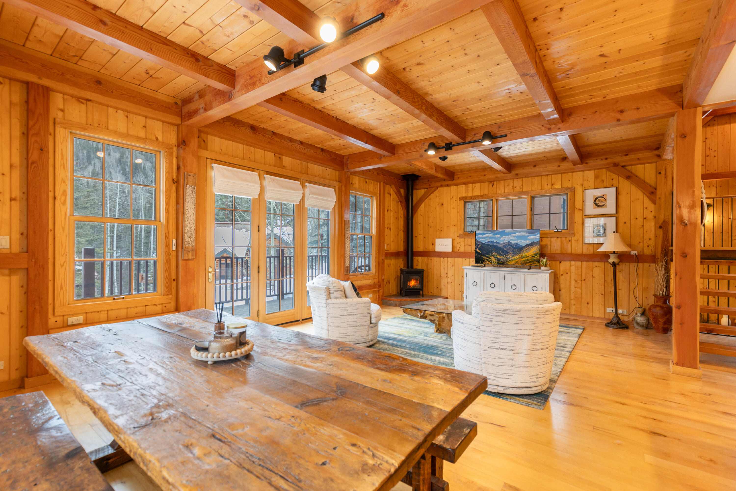 114 Cabins Lane Property Photo 6