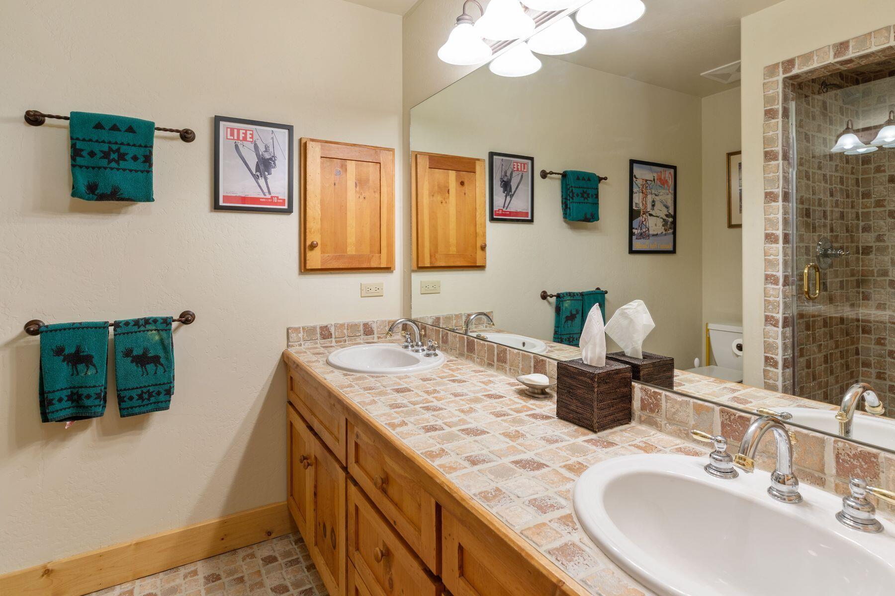 183 Butch Cassidy Drive Property Photo 17