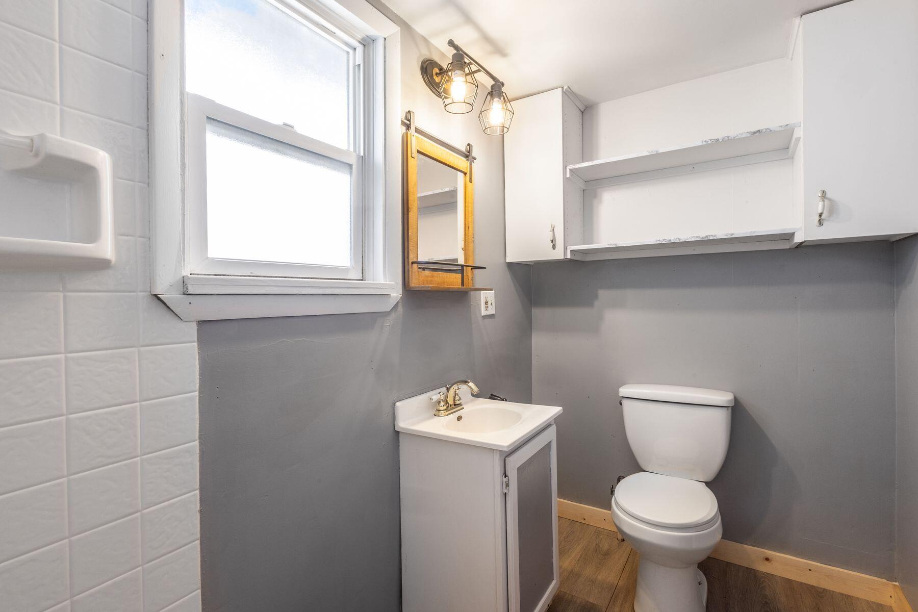 690 Grape Street Property Photo 15