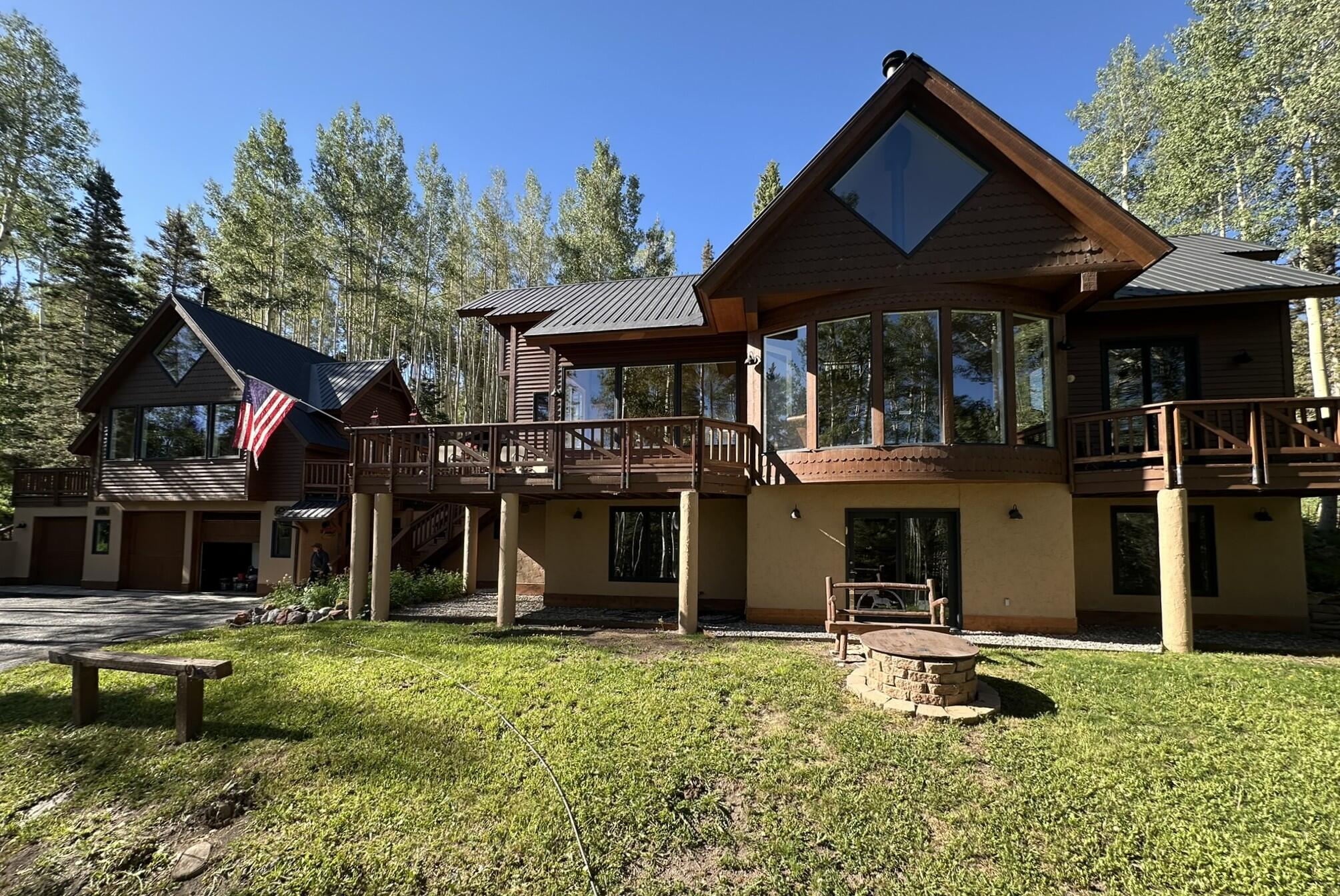 662 Fox Farm Road Property Photo 1