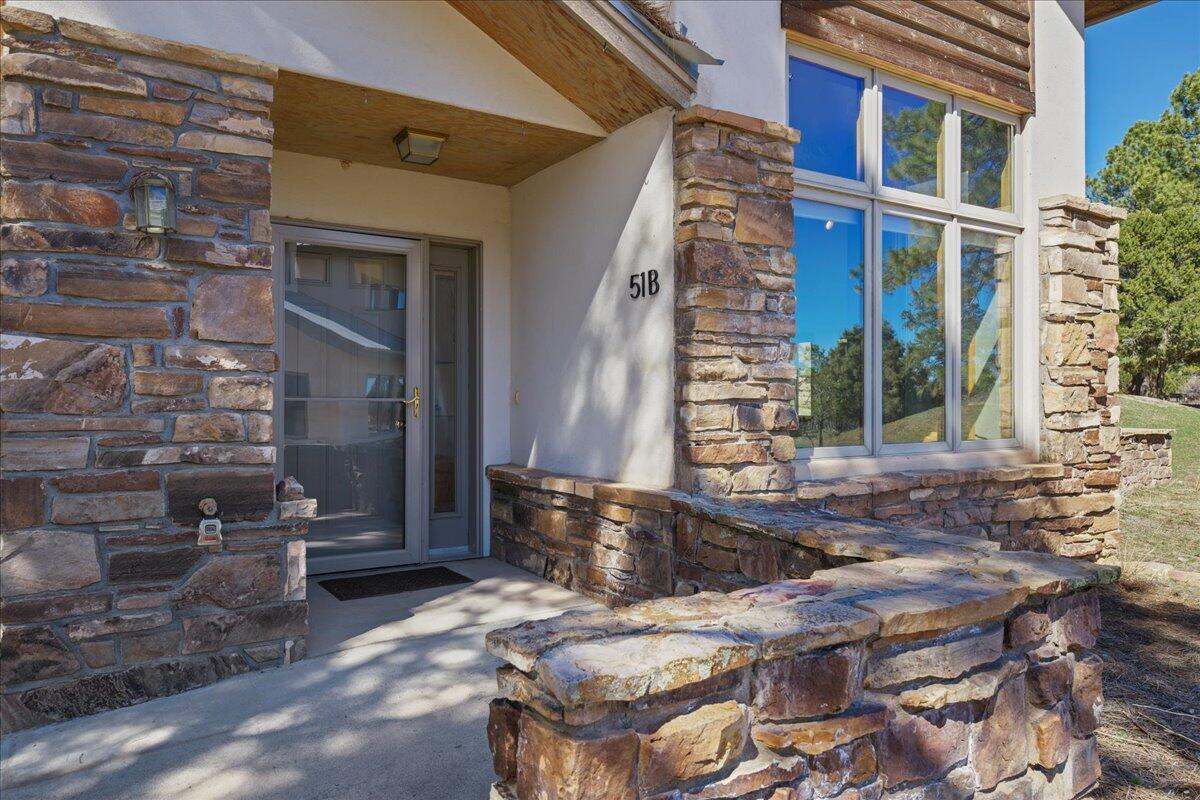 51 Red Fox Lane, #b Property Photo 2