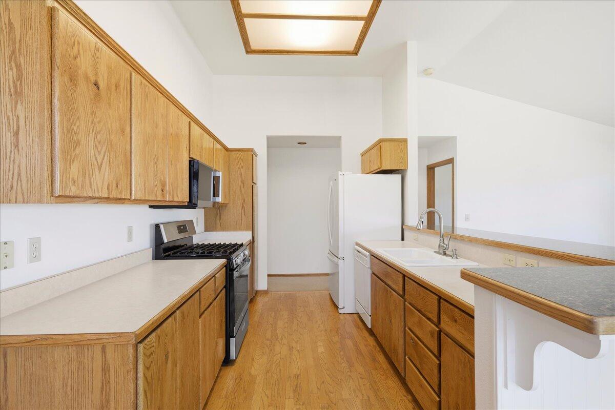 51 Red Fox Lane, #b Property Photo 6