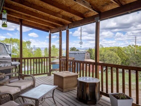 90 Spruce Drive Property Photo 3