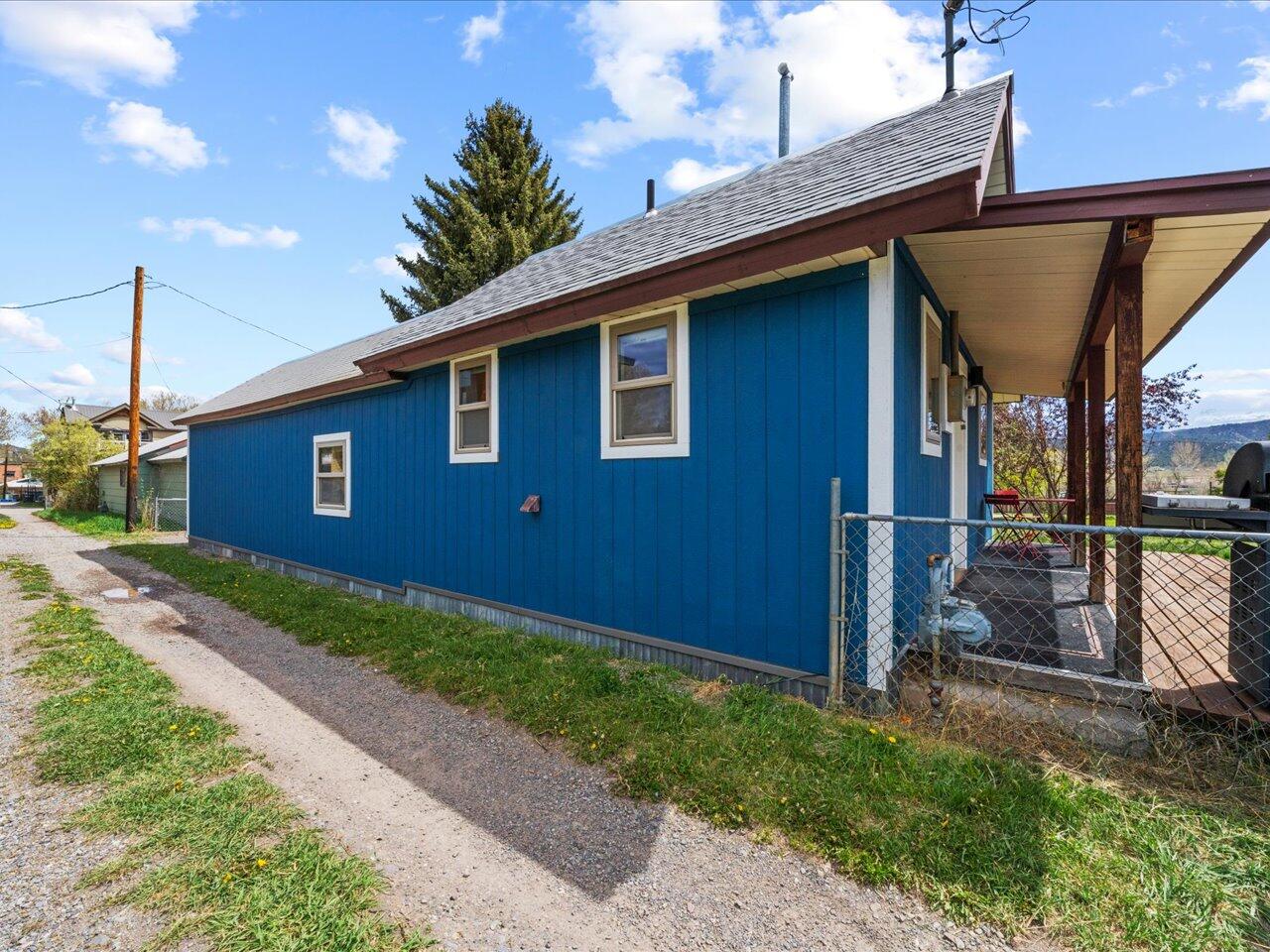243 S Lena Street Property Photo 33