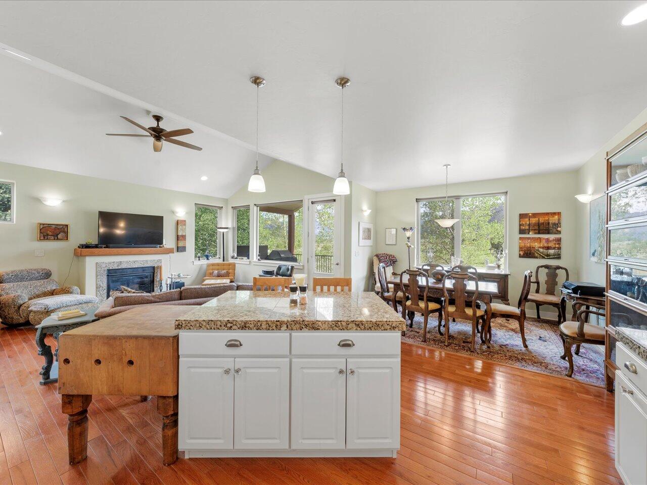 520 Chipeta Drive ''a'' Property Photo 11