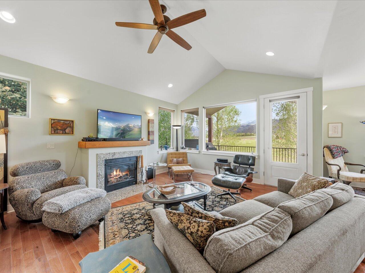 520 Chipeta Drive ''a'' Property Photo 15