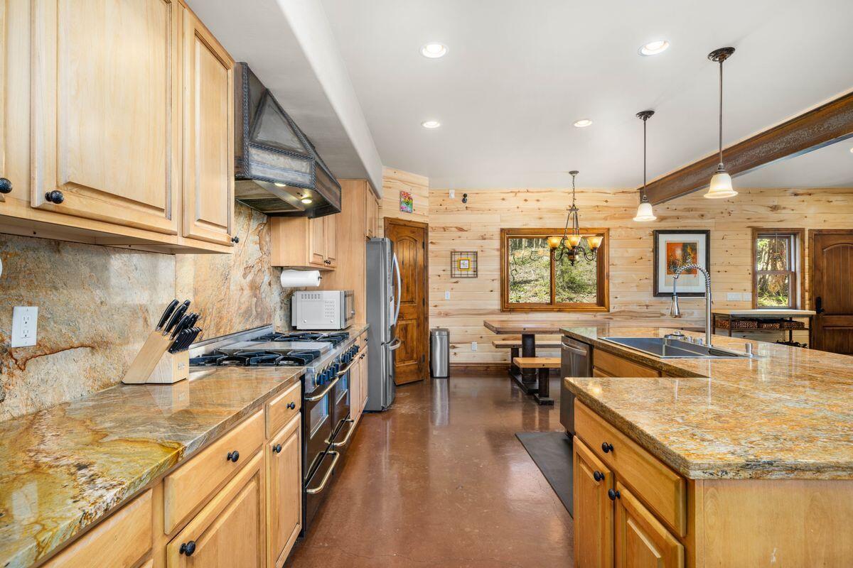 3543 Million Dollar Highway Property Photo 26