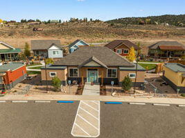 220 Redcliff Drive Property Photo 3