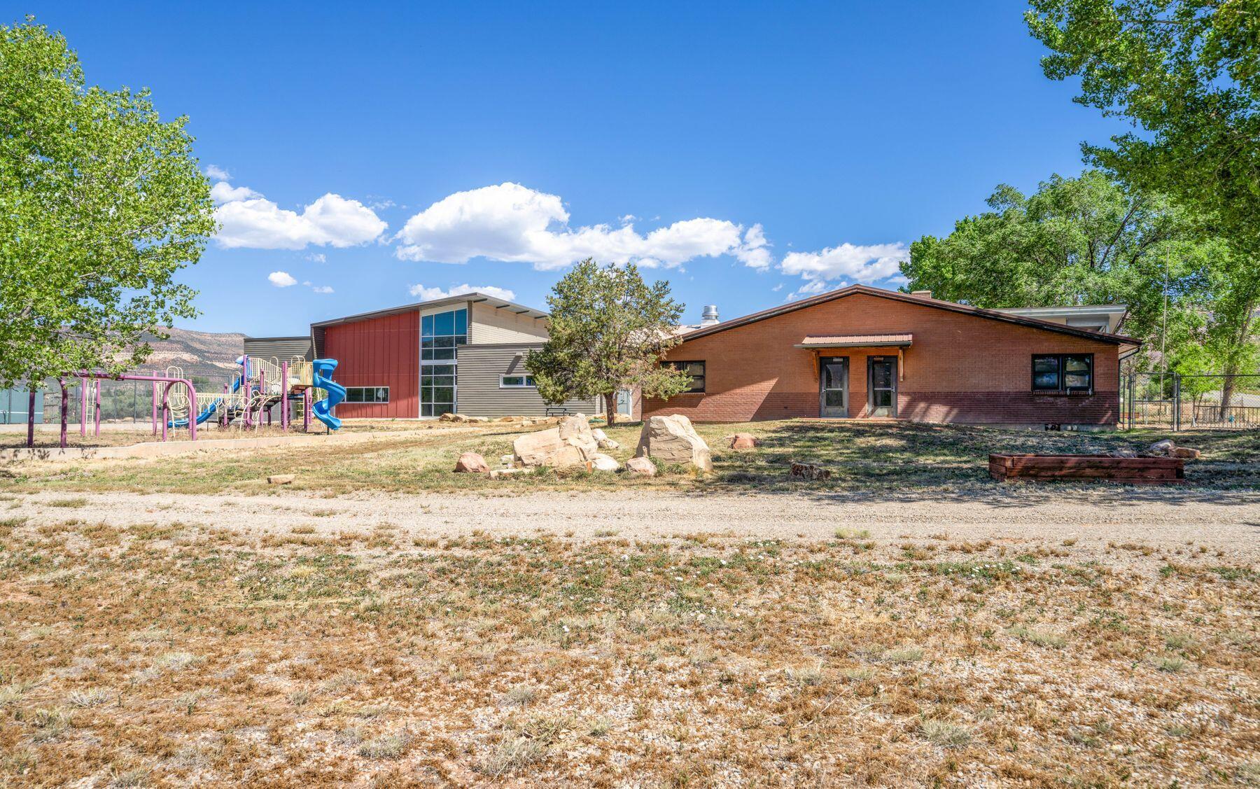 21501 600 Road, 21477 Property Photo 2