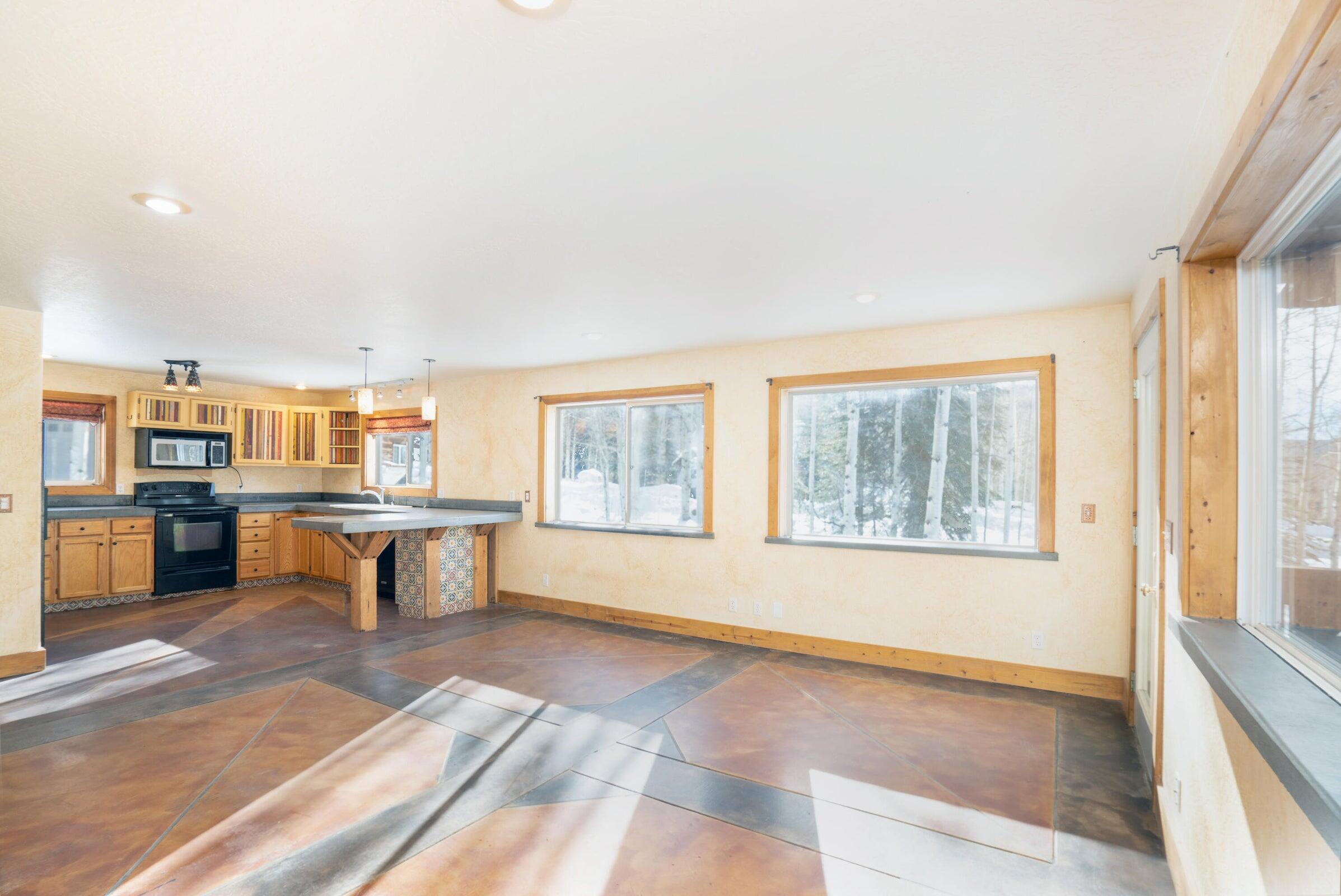 454 Silverglance Way Property Photo 17
