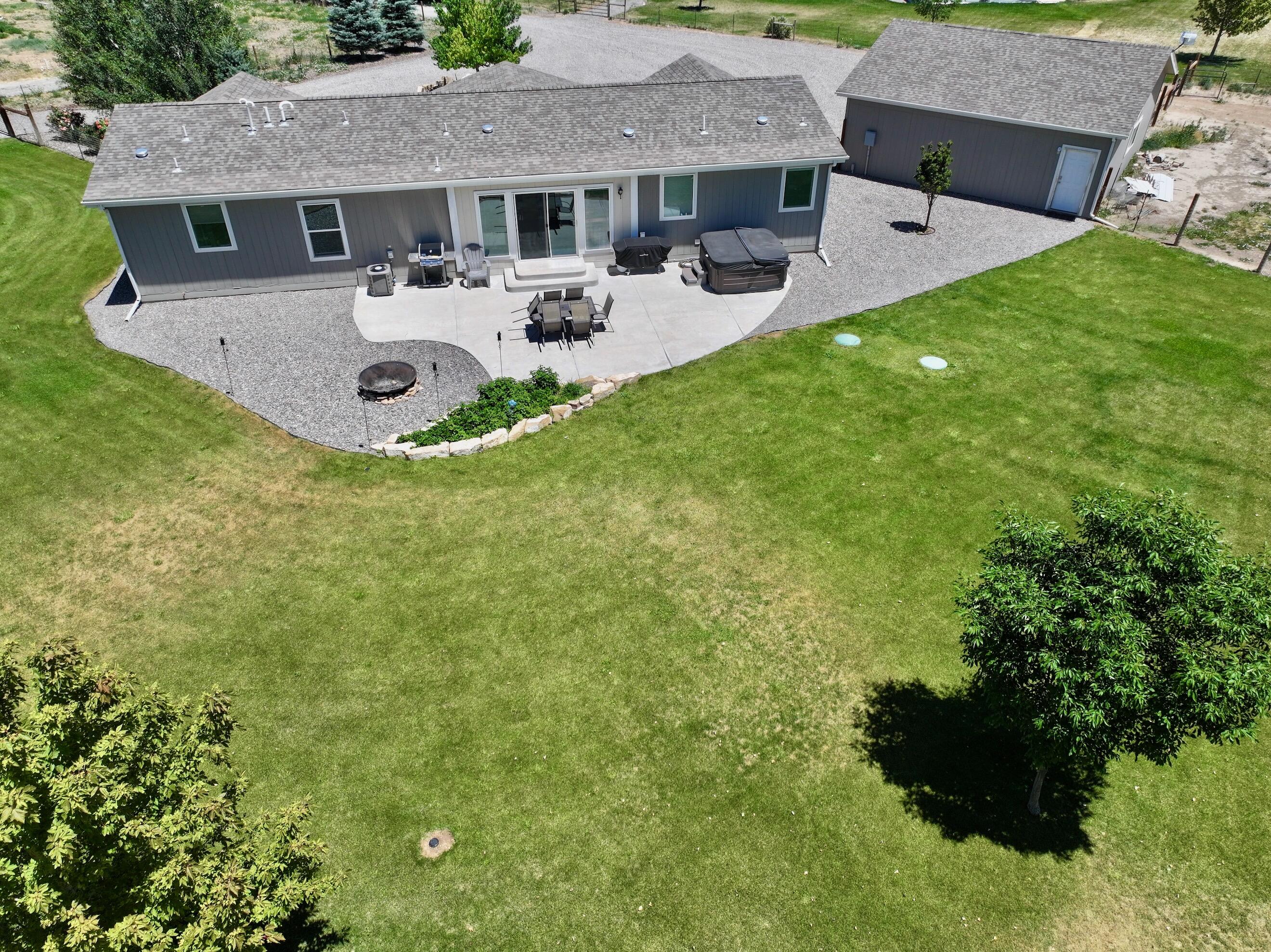 54000 Flight Trail Property Photo 3