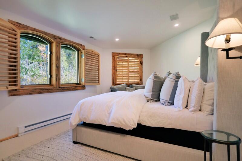 127 Hang Glider Drive Property Photo 37