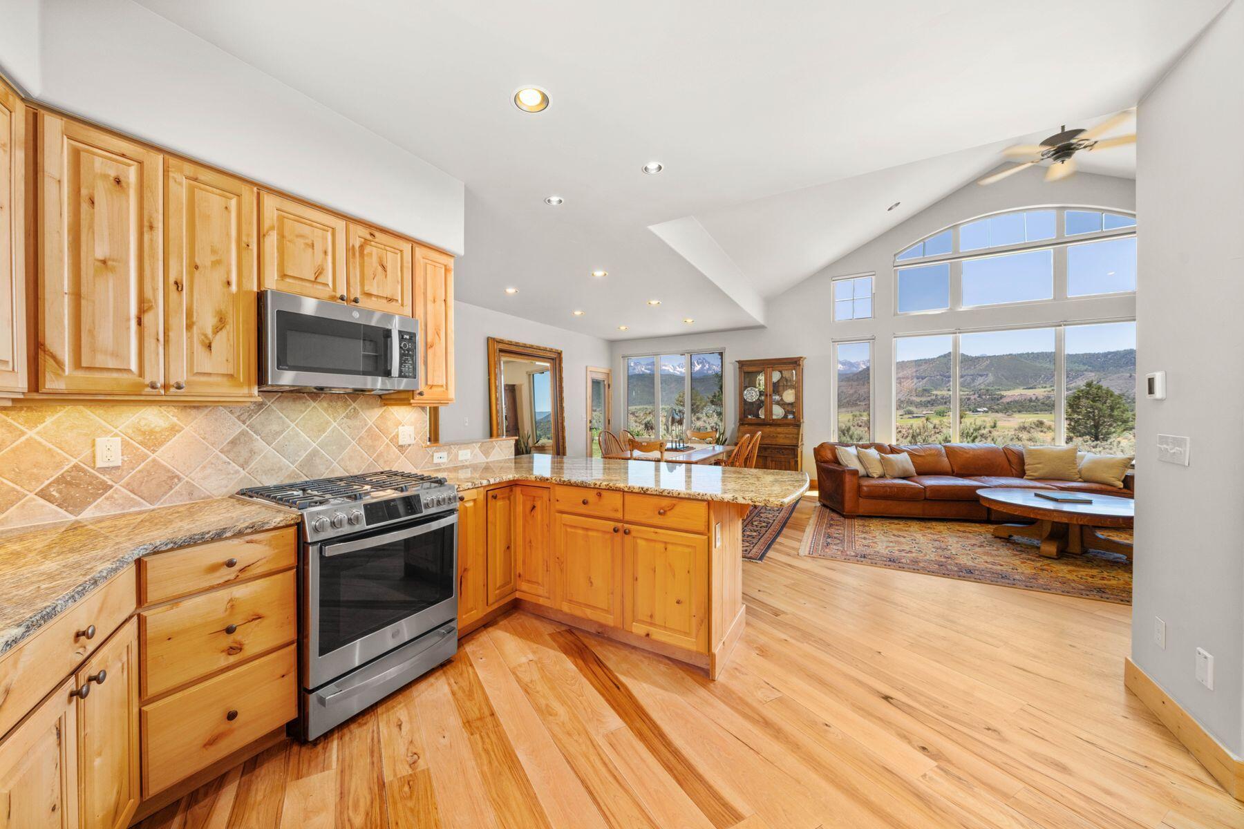 800 Golden Eagle Trail Property Photo 13