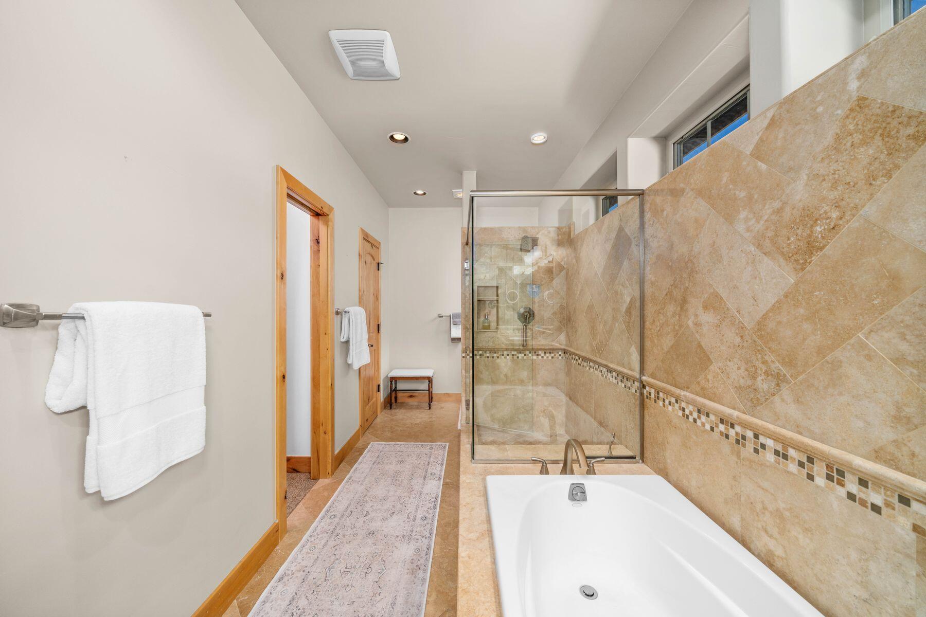800 Golden Eagle Trail Property Photo 18