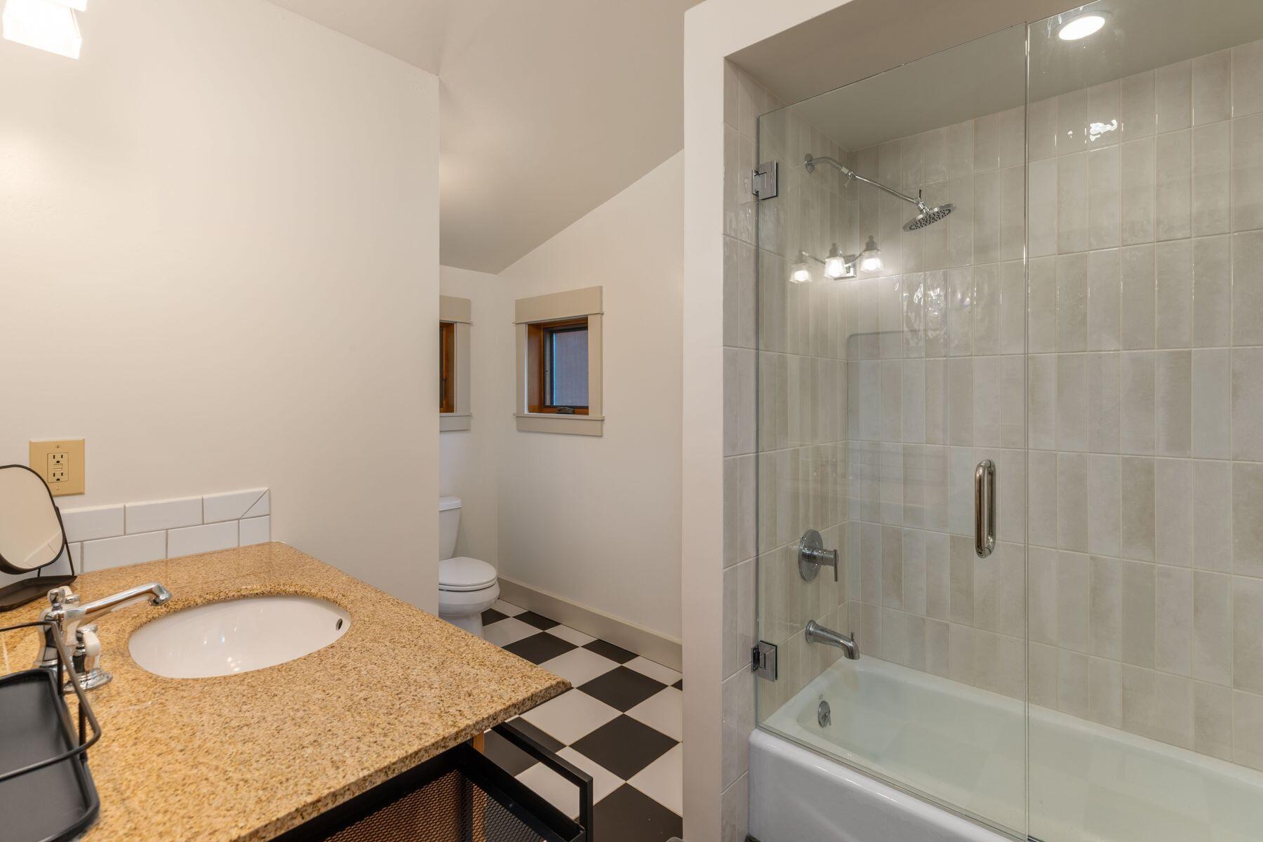 800 Fox Farm Road Property Photo 43