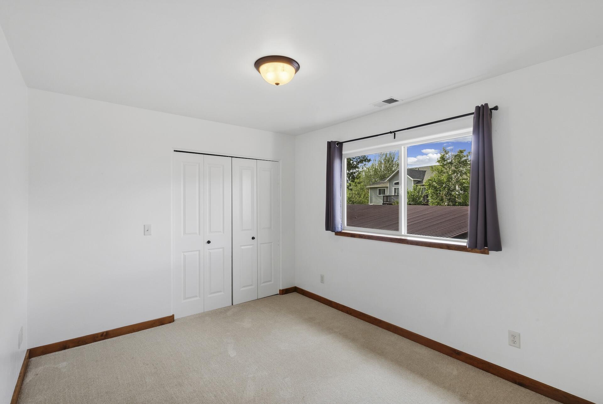 550 Redcliff Circle Property Photo 14