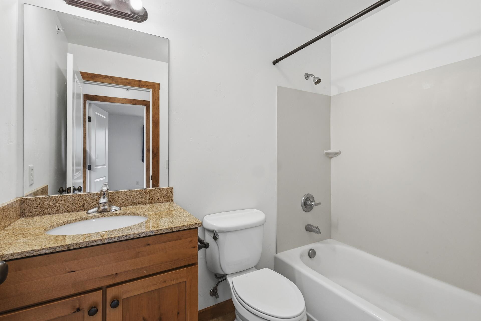 550 Redcliff Circle Property Photo 16