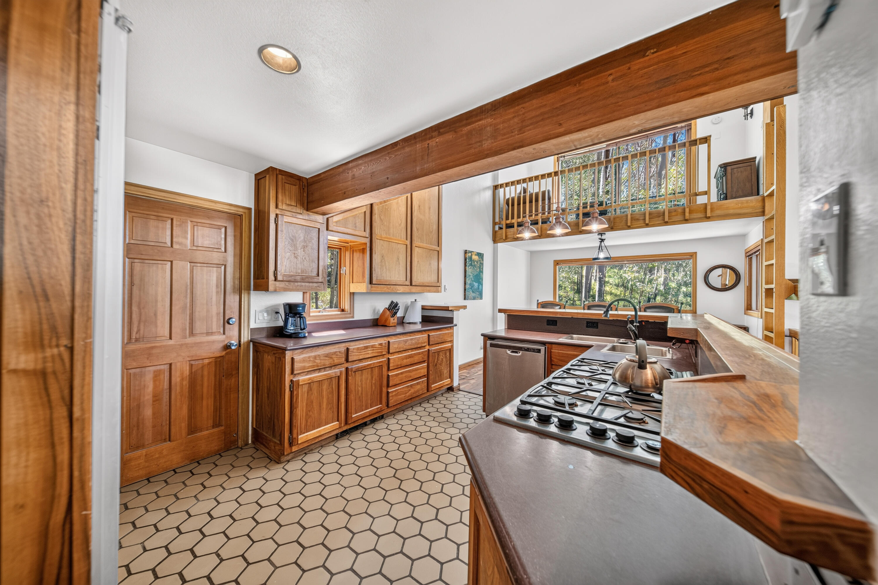 373 Quakey Lane Property Photo 11