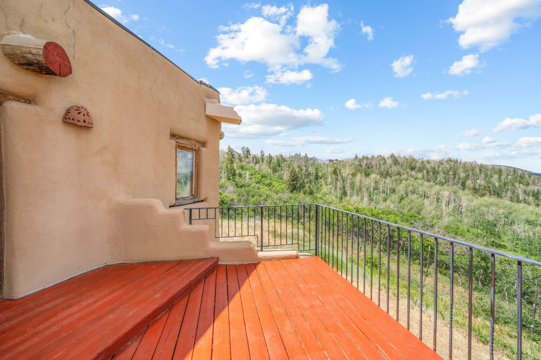 1274 Aspen Drive Property Photo 3