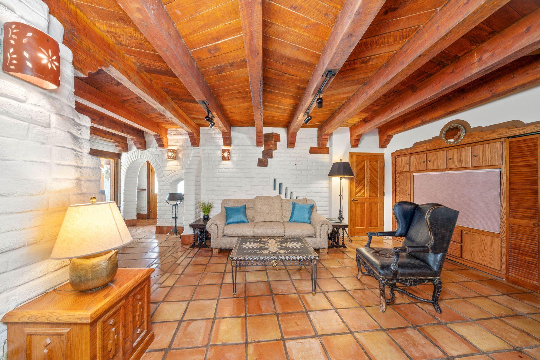 1274 Aspen Drive Property Photo 8