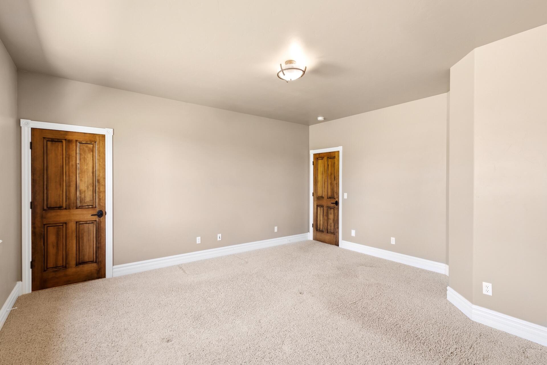 3339 Ivory Court Property Photo 25