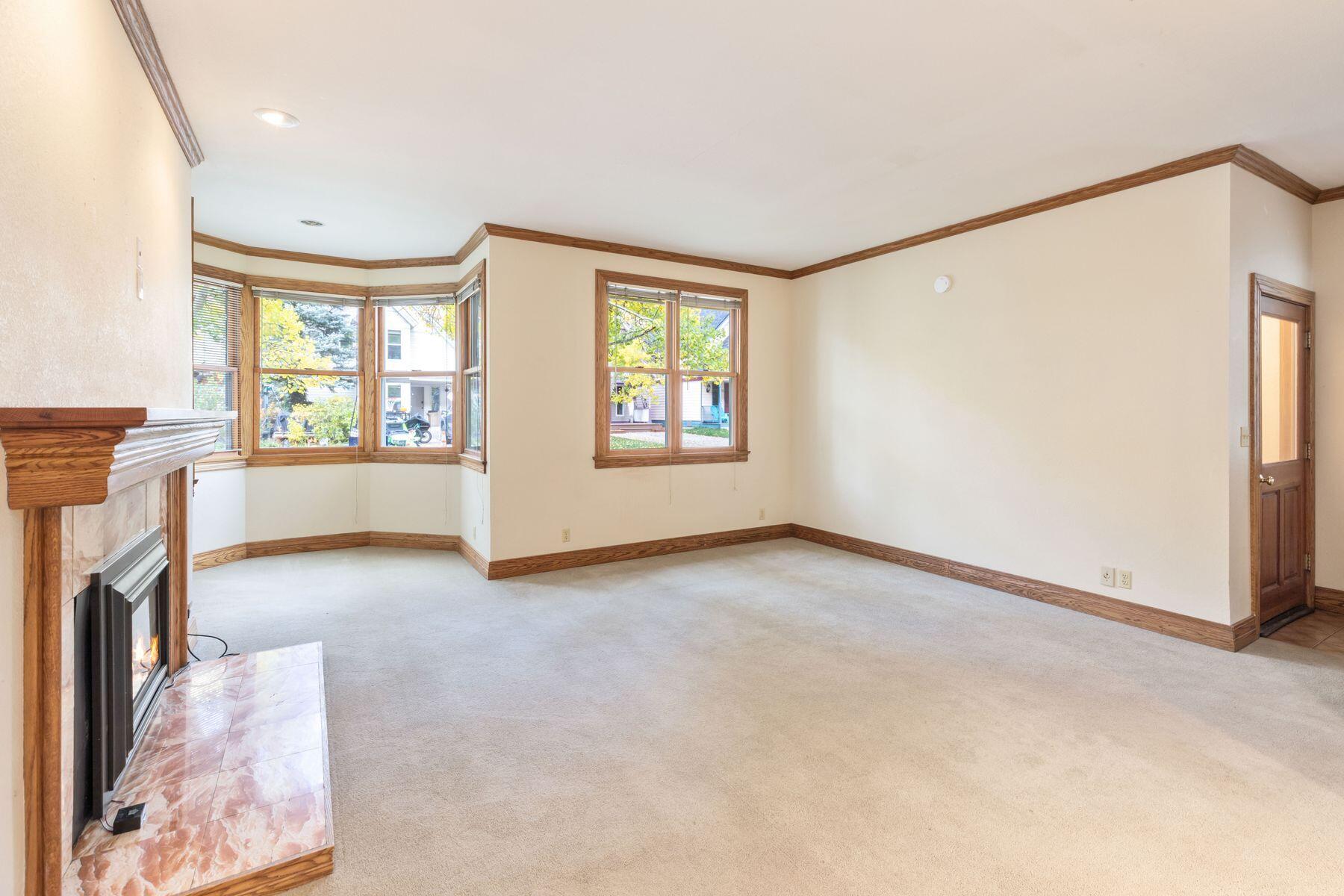 746 W Prospect Avenue Property Photo 8