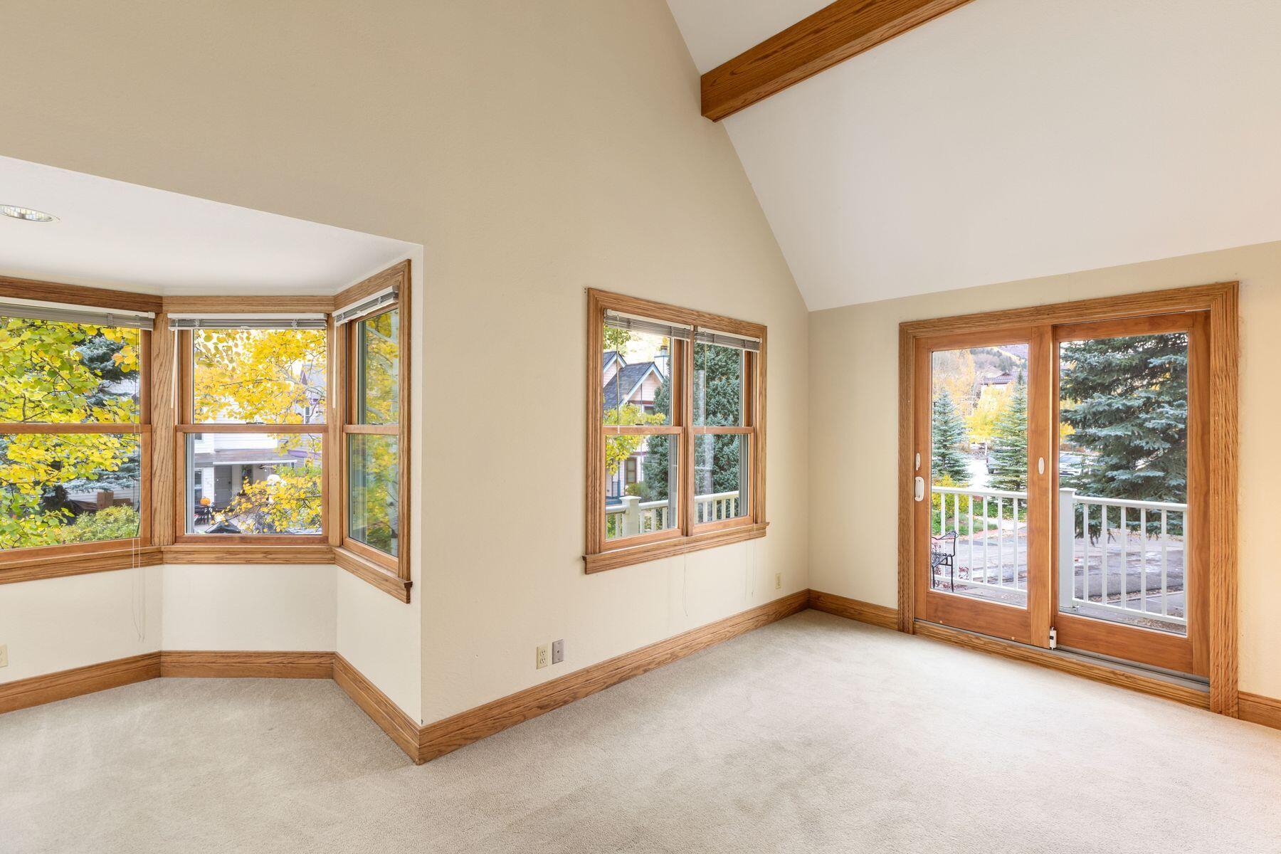 746 W Prospect Avenue Property Photo 18