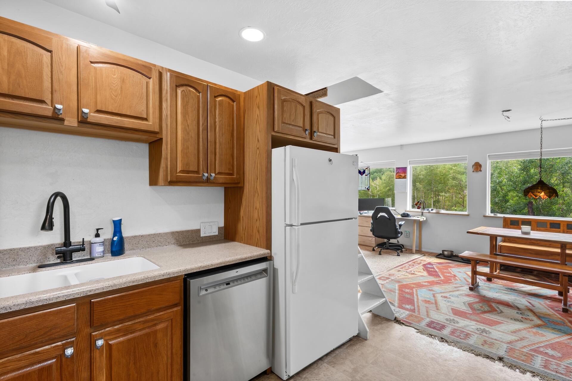 305 N Piedmont Street Property Photo 5