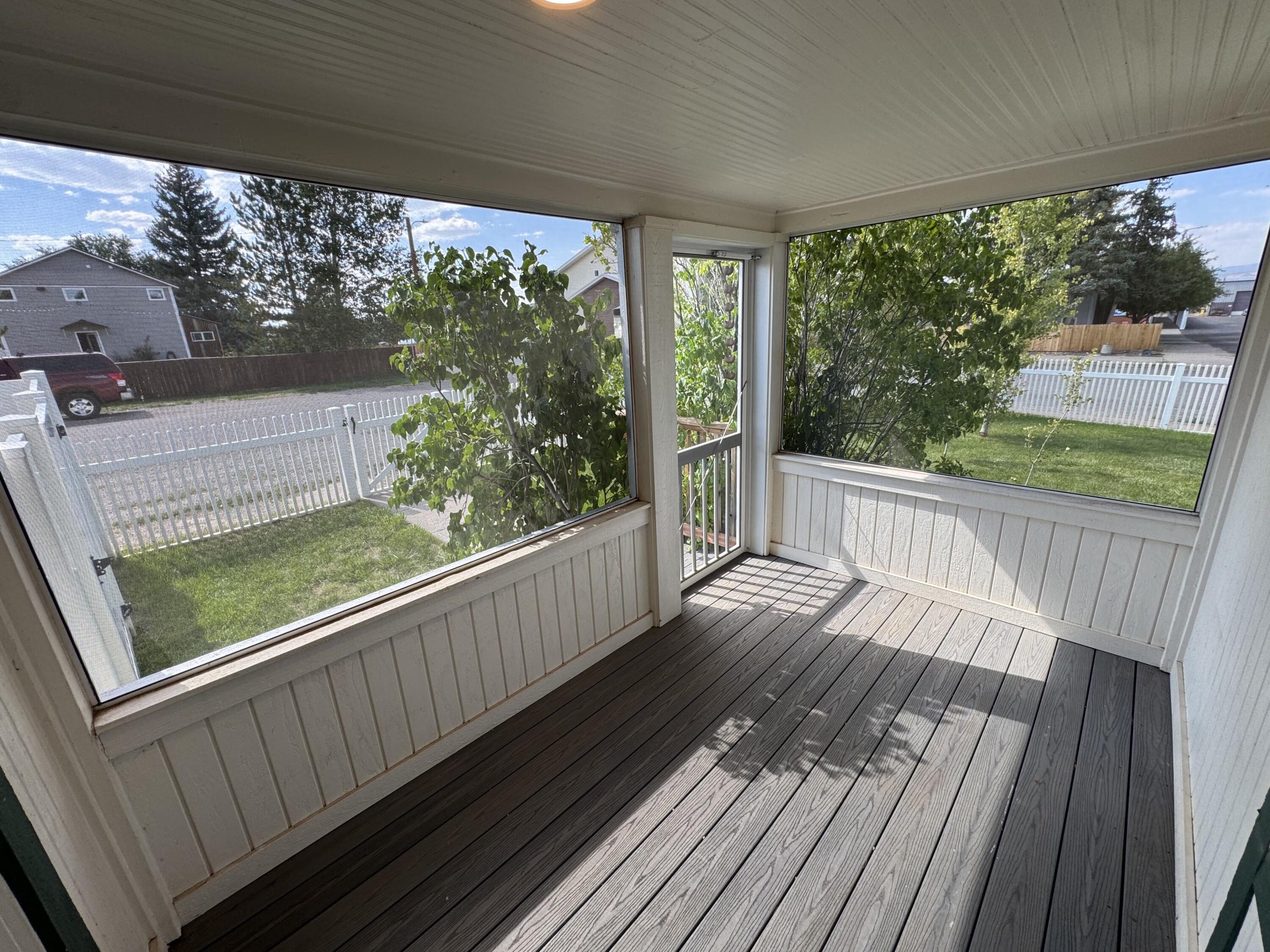 1310 Summit Street Property Photo 3