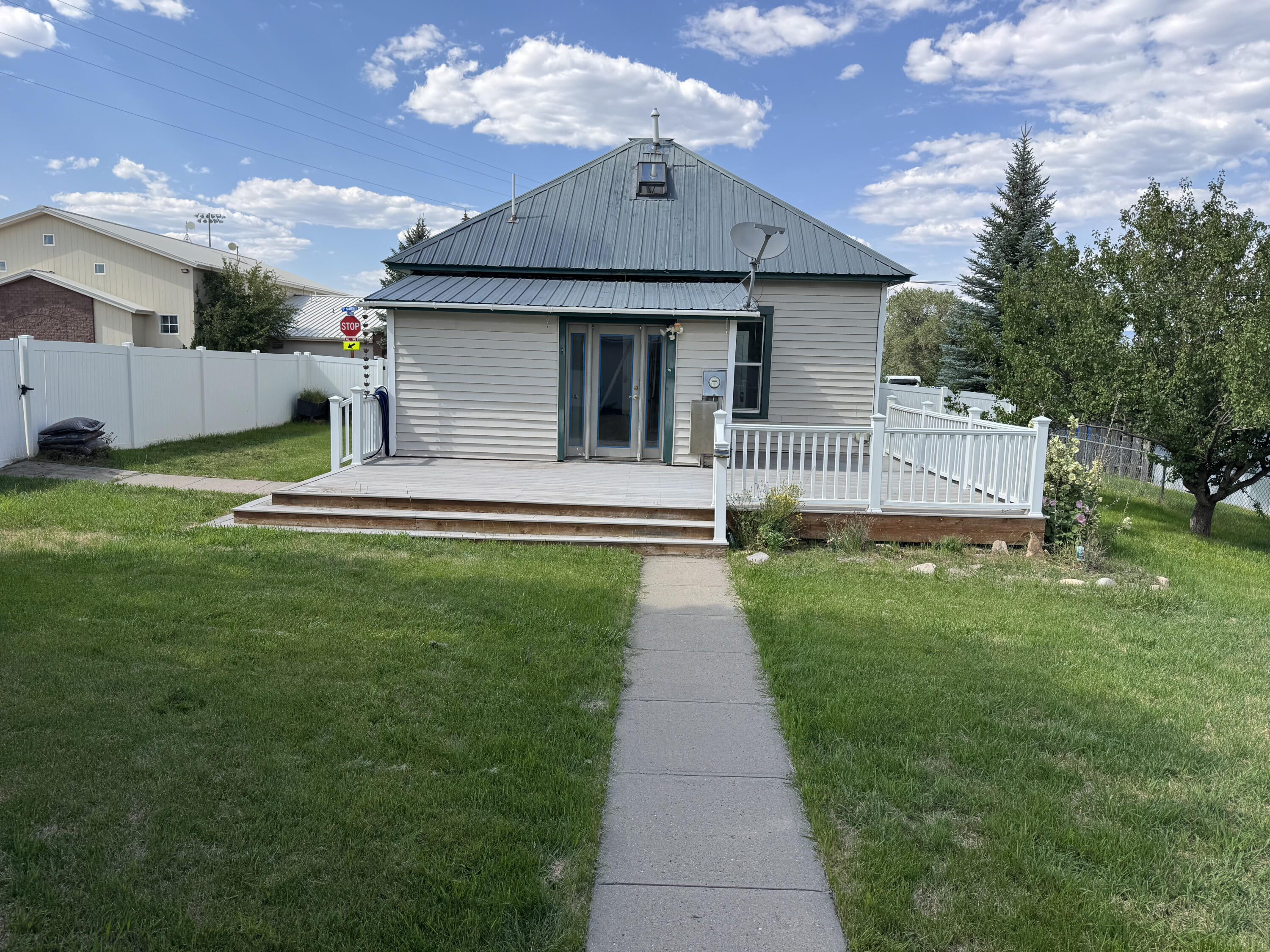 1310 Summit Street Property Photo 23