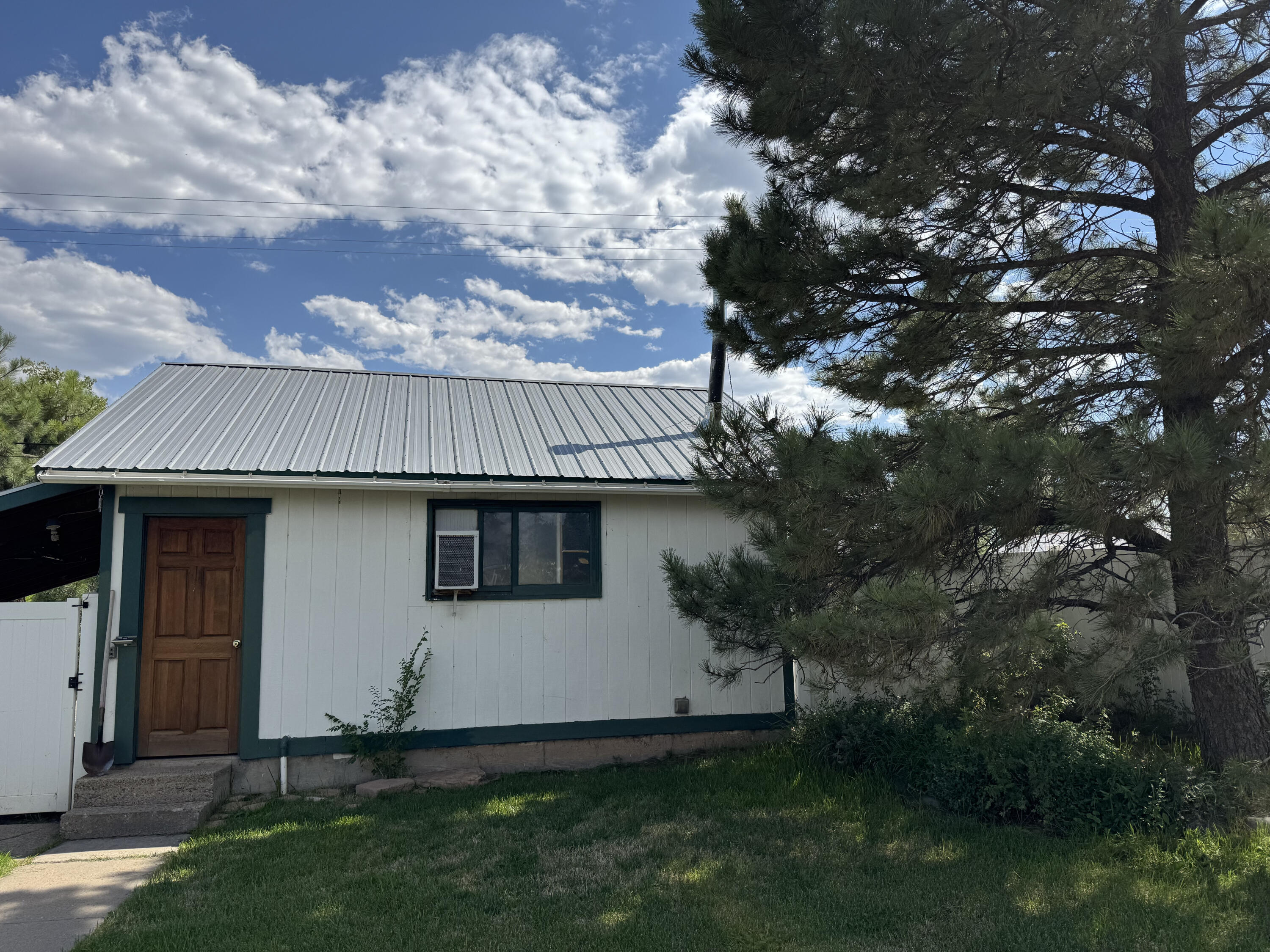 1310 Summit Street Property Photo 33