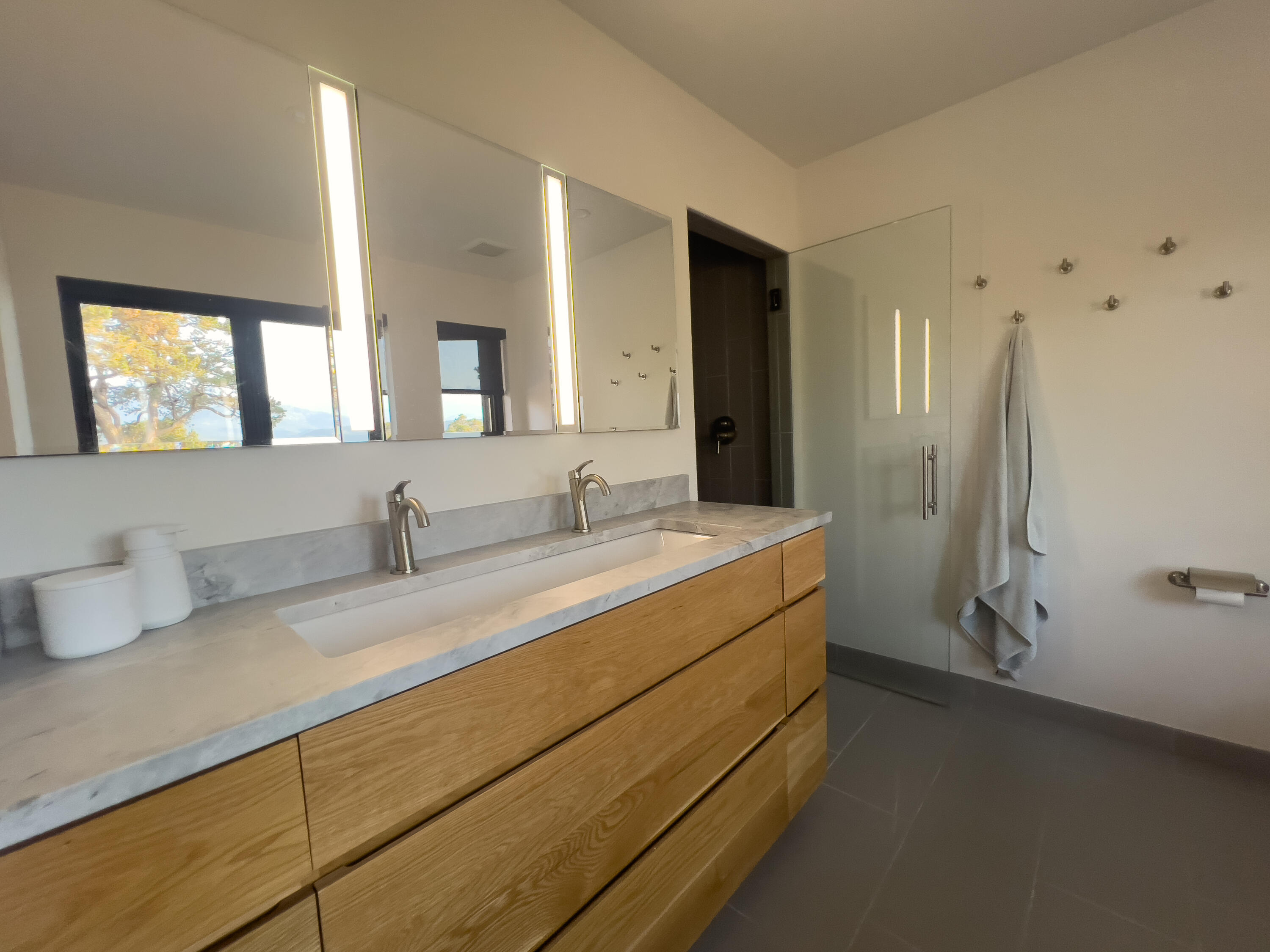 200 Pleasant Valley Drive Property Photo 26