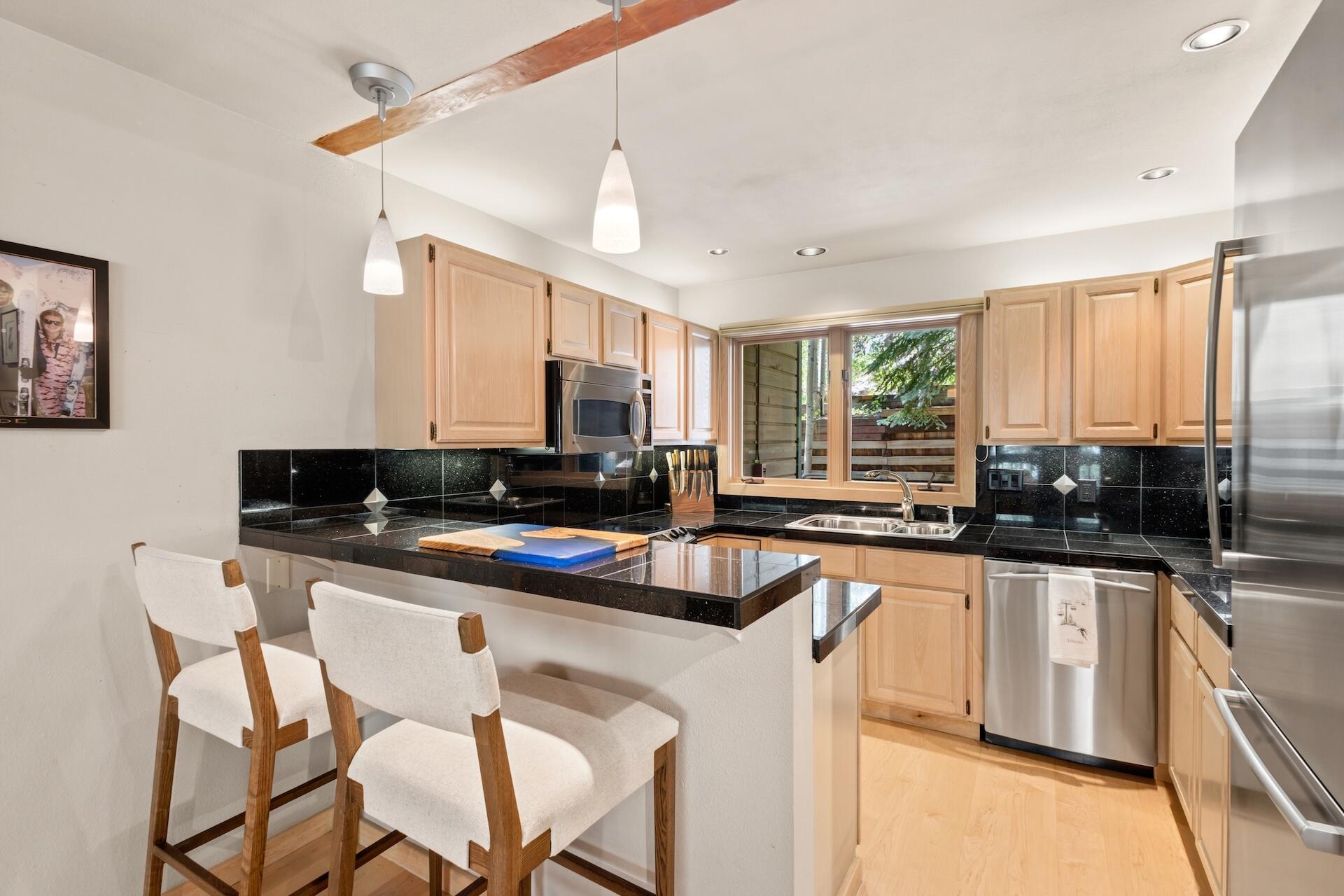 455 S Pine Street Property Photo 8