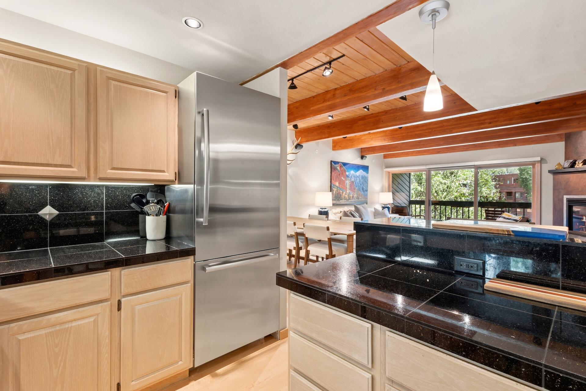 455 S Pine Street Property Photo 10