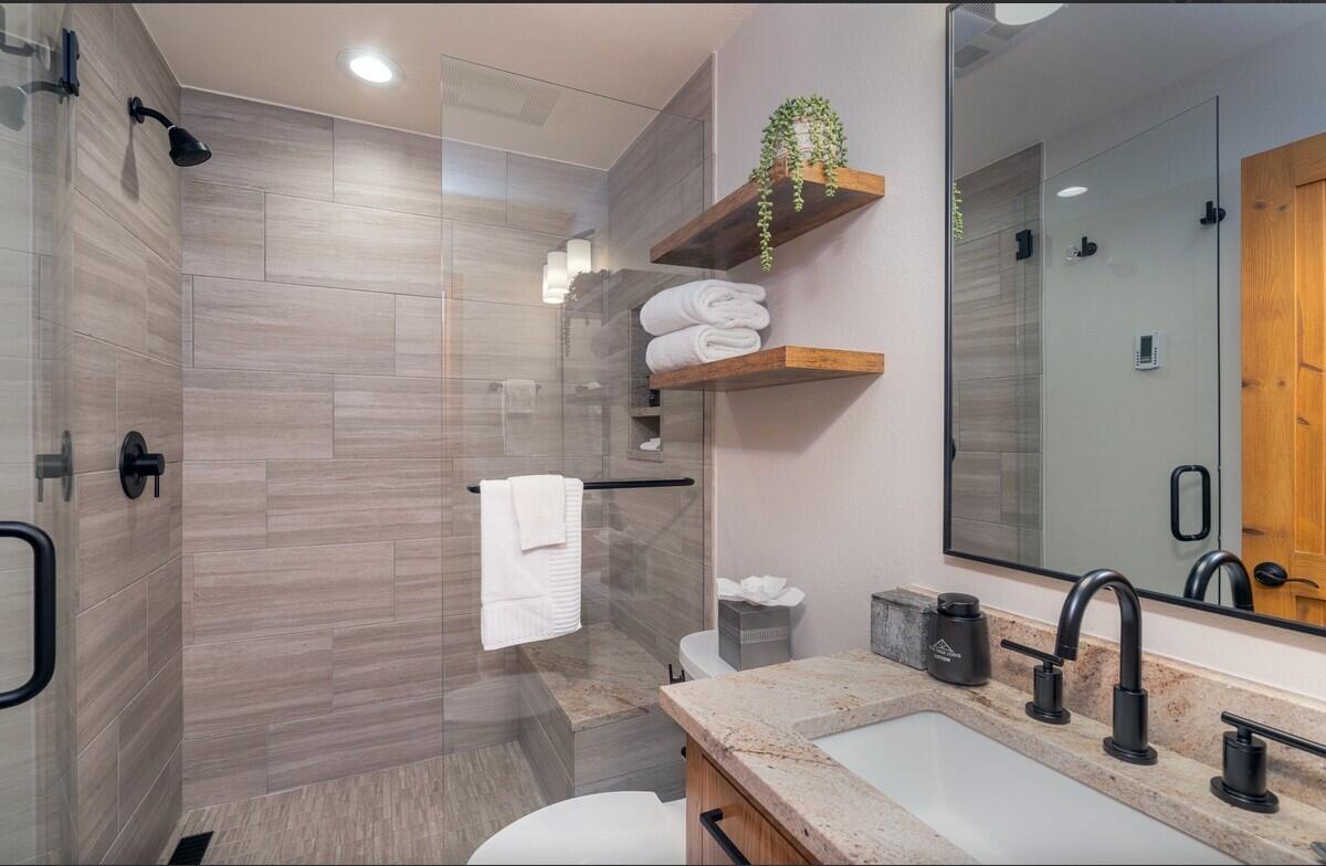 135 San Joaquin Road 202-7a Property Photo 9