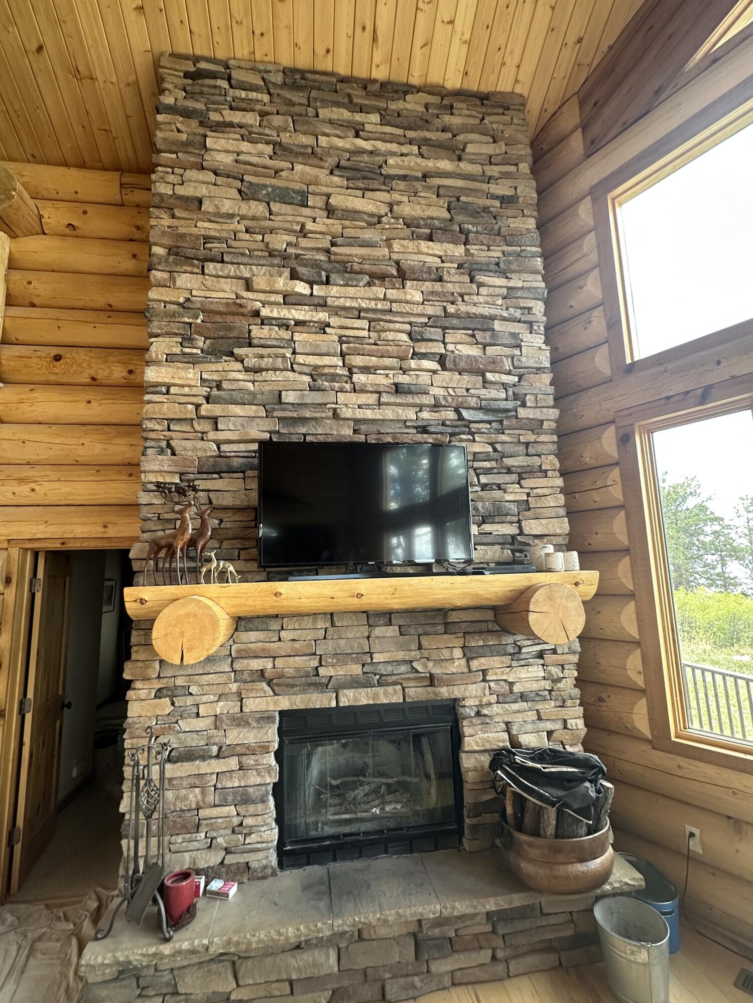 135 Canyon Rim Loop Property Photo 7