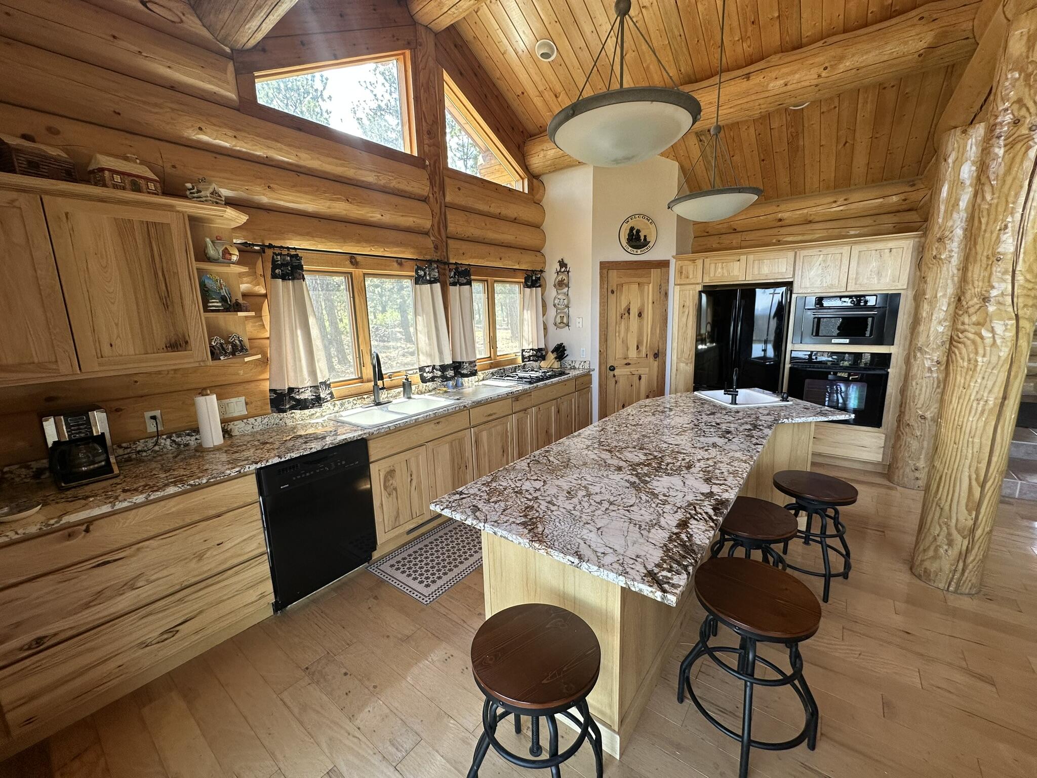 135 Canyon Rim Loop Property Photo 9