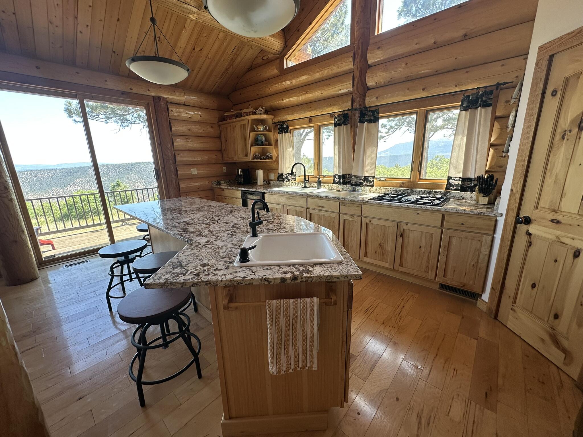 135 Canyon Rim Loop Property Photo 10